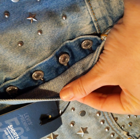 LEVI'S HIGH RISE NON STRETCH SHORTS JEAN WITH RHINESTONES,SIZE 29,NEW - Picture 8 of 15